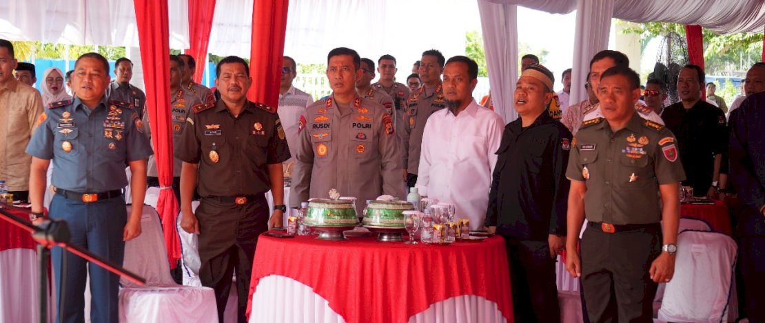 Danlantamal VI Makassar Hadiri Deklarasi Damai PSU Pilwali Palopo Danlantamal VI Makassar Hadiri Deklarasi Damai PSU Pilwali Palopo