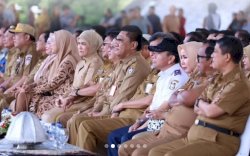 Plt. Kepala DPPKB Makassar dan Jajaran Ikuti Apel Pagi dan Halal Bihalal Bersama Wali Kota