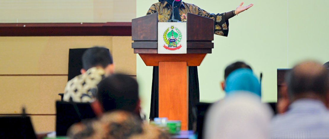 Wakil Gubernur Sulsel Fatmawati Rusdi membuka Rapat Koordinasi Tim Percepatan Penurunan Stunting (TPPS) Kabupaten/Kota se-Sulsel Tahun Anggaran 2025, yang dilaksanakan di Ruang Rapat Pimpinan Kantor Gubernur Sulsel, Jalan Urip Sumoharjo, Makassar, Kamis, 8 Mei 2025.