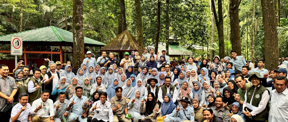 Menteri Kehutanan Raja Juli Antoni Dialog Bersama Penyuluh Kehutanan Sulawesi Selatan