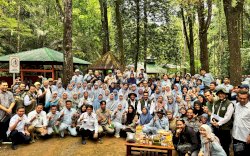 Menteri Kehutanan Raja Juli Antoni Dialog Bersama Penyuluh Kehutanan Sulawesi Selatan