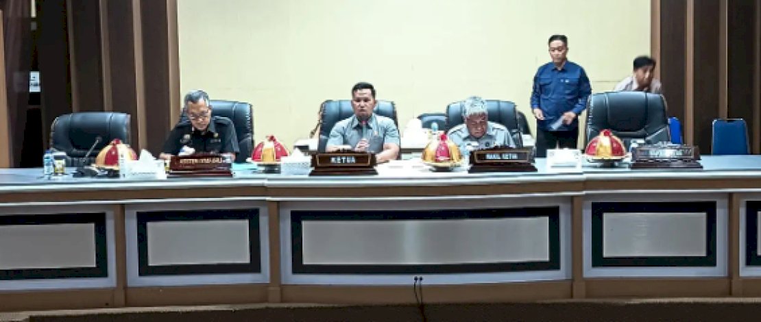 DPRD Parepare Serahkan 3 Ranperda Inisiatif: Dorong Tata Kelola Daerah yang Inklusif, Responsif, dan Partisipatif DPRD Parepare Serahkan 3 Ranperda Inisiatif: Dorong Tata Kelola Daerah yang Inklusif, Responsif, dan Partisipatif