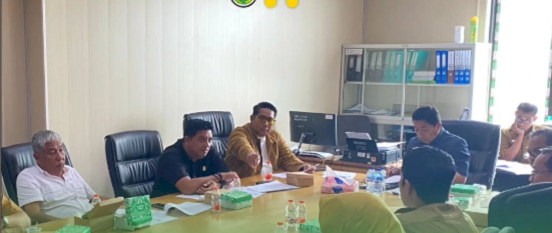 Pemkot Parepare dan Komisi I DPRD Bahas Revisi Aturan Pemilihan RT/RW Pemkot Parepare dan Komisi I DPRD Bahas Revisi Aturan Pemilihan RT/RW