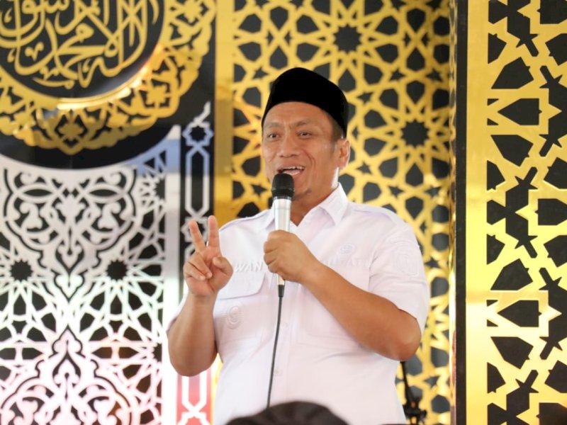 Konsisten Salat Berjamaah di Masjid, Bupati Luwu Timur Bakal Berangkatkan Empat ASN untuk Ibadah Umrah