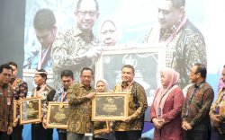 Pemkot Makassar Raih Penghargaan di SPM Awards 2025 dari Kemendagri  &nbsp;