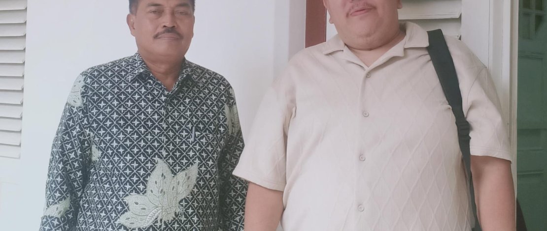 Ahli waris Yayasan Perguruan Tinghi Atma Jaya Makassar, Dani Chandra Syarif (kanan) dan Kuasa Hukum Yayasan Perguruan Tinggi Atma Jaya Makassar, Muara Harianja (kiri)