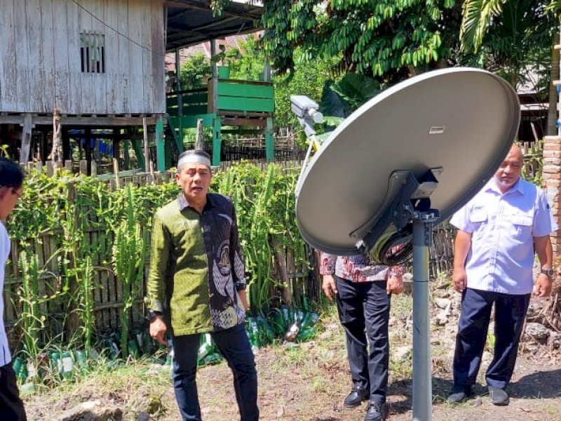 Dorong Nol Persen Kawasan Blank Spot di Selayar, Deng Ical: Kita Target Paling Lambat Tahun Depan