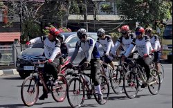 25 Personel Brimob Polda Sulsel Gowes Bersama SCC Taklukkan Trek Makassar - Gowa