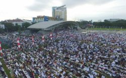 Salat Iduladha 1446 H di Lapangan Karebosi, Wali Kota Makassar Hadir Bersama Ribuan Warga