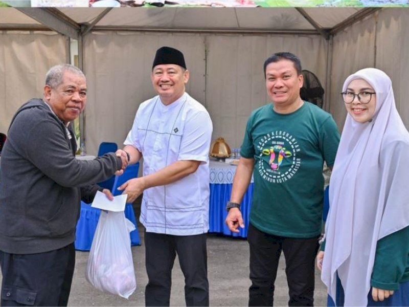 Iduladha 1446 H, PDAM Makassar Sembelih 12 Sapi Kurban dan Salurkan ke Panti Asuhan hingga Pekerja Layanan