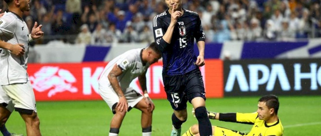 Timnas Indonesia kalah telak dari Jepang. (REUTERS/Issei Kato)
Timnas Indonesia kalah telak dari Jepang. (REUTERS/Issei Kato)