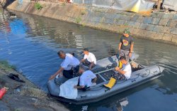 Sat Brimob Polda Sulsel Terjunkan 100 Personel Aksi Bersih Kanal 