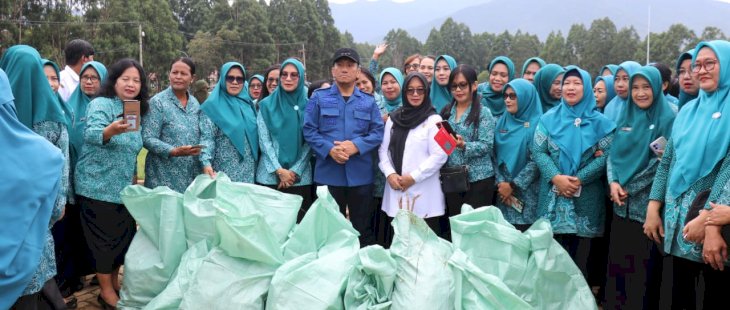 Pengurus PKK Luwu Timur Belajar Kelola Sampah Jadi Bernilai Ekonomi