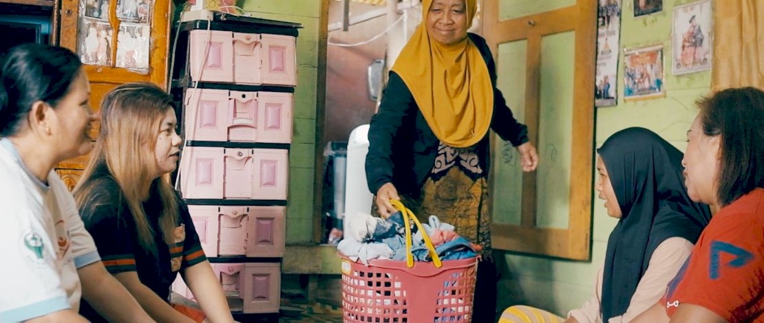 Dulu Jalan Kaki Jemput Laundry, Sekarang Punya Motor dan Karyawan Sendiri! Begini Perjalanan Ibu Rabasia Bersama PNM