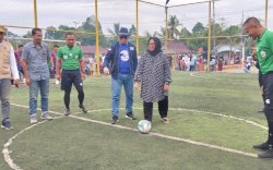 Tendangan Perdana Puspawati Husler Jadi Tanda Dimulainya Bupati Cup I Tahun 2025
