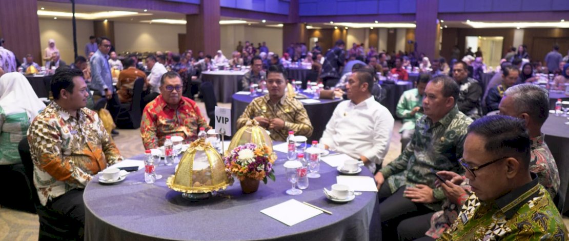 Bupati Takalar Hadiri PenganugerahanParitrana Award Tingkat Prov. Sulsel Bupati Takalar Hadiri PenganugerahanParitrana Award Tingkat Prov. Sulsel