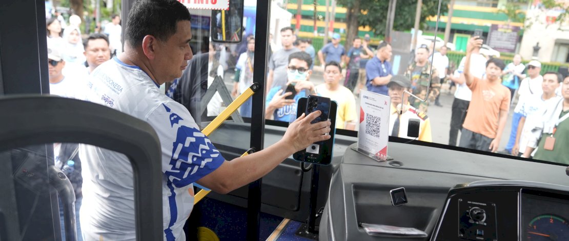 Wali Kota Makassar, Munafri Arifuddin, menghadiri sekaligus memberikan sambutan pada kegiatan Launching Festival QRIS TAP Sulawesi Selatan yang digelar Bank Indonesia bersama Pemerintah Provinsi Sulawesi Selatan di Jalan Jenderal Sudirman, Minggu (29/6/2025)