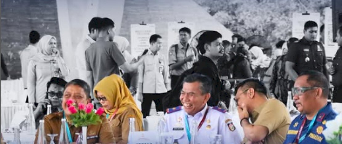 Kepala Dinas Perhubungan Kota Makassar, Drs. H. Zainal Ibrahim, M.Si, turut hadir dalam Musyawarah Perencanaan Pembangunan (Musrenbang) Rencana Pembangunan Jangka Menengah Daerah (RPJMD) Kota Makassar Tahun 2025&ndash;2029 yang digelar di Tribun Lapangan Karebosi, Senin (5/5).