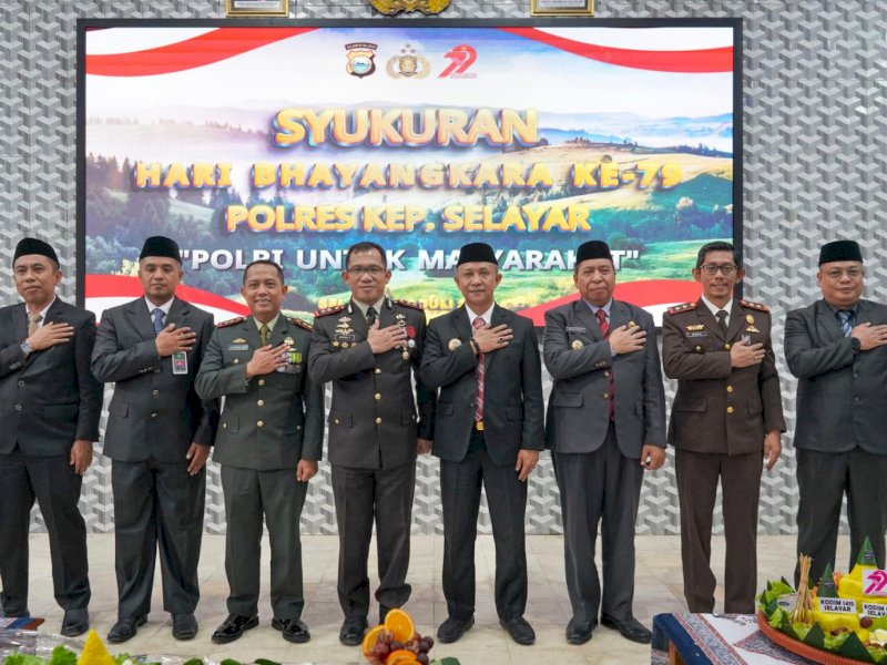 Hari Bhayangkara ke-79, Kapolres Bacakan Sambutan Kapolda, Bupati: Polri untuk Masyarakat Terasa di Selayar