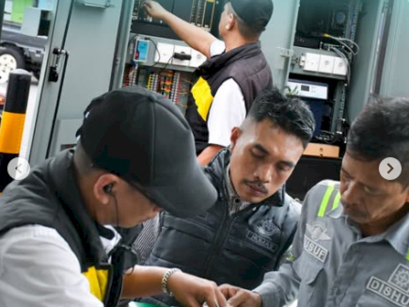 Dishub Makassar Gerak Cepat Perbaiki Traffic Light Rusak di Simpang Adhyaksa - Abd Dg Sirua