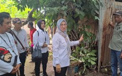 Bupati Gowa Salurkan Bantuan Rumah Layak Huni untuk Warga Miskin Ekstrem di Tamanyeleng