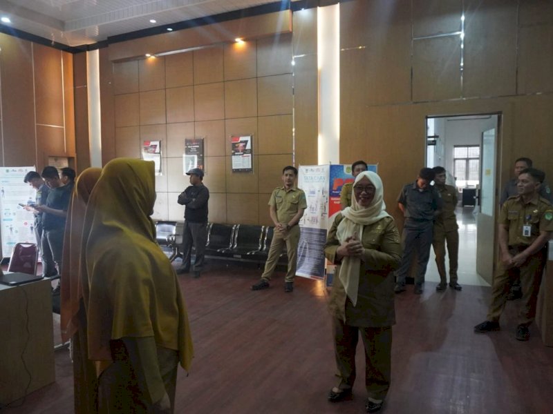 Pastikan Pelayanan Tidak Terganggu Usai Libur Lebaran, Puspawati Husler Sidak Sejumlah OPD