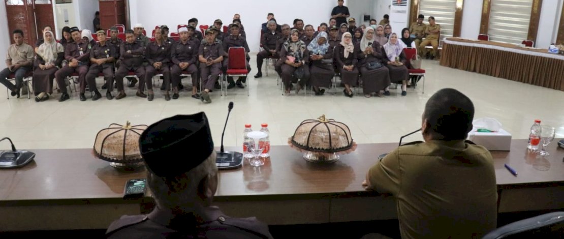 Bupati Irwan  bersilaturahmi dengan jajaran pengurus Badan Permusyawaratan Desa (BPD) se-Luwu Timur, di Aula Rumah Jabatan Bupati, Selasa, 29 April 2025.