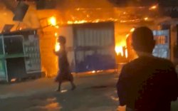 Kebakaran Landa Pasar Desa Kading di Bone, Kerugian Ditaksir Ratusan Juta