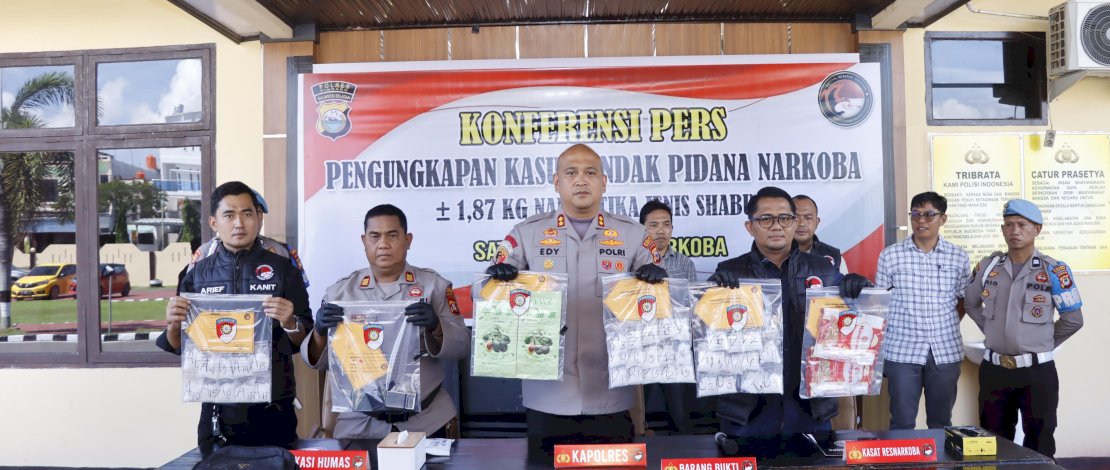 Polres Pinrang Tangkap Bandar Sabu Kelas Kakap, Ungkap Jaringan Malaysia–Sulsel Polres Pinrang Tangkap Bandar Sabu Kelas Kakap, Ungkap Jaringan Malaysia–Sulsel