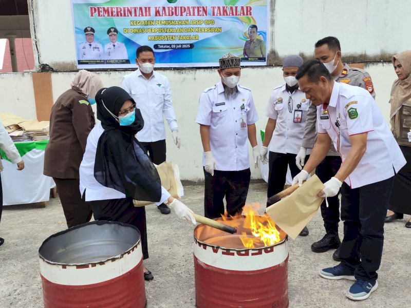 Tak Lagi Miliki Nilai Guna, 5.660 Berkas Arsip Pemkab Takalar Dimusnahkan