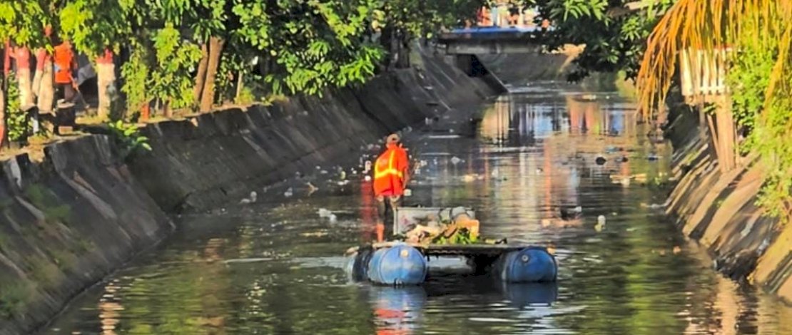 Camat Rappocini Gerakkan Aksi Bersih-Bersih Kanal Bersama Warga dan SKPD