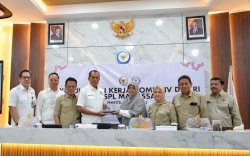 Barantin Dampingi Komisi IV DPR RI Tinjau BPSPL Sulsel