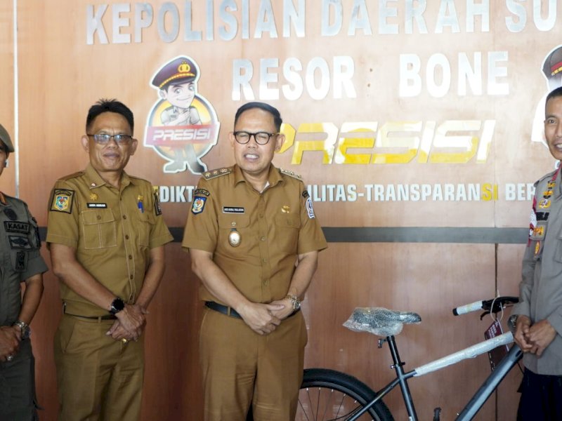 Pemkab Bone Apresiasi Polisi Gagalkan Penculikan Anak, Hadiahkan Sepeda dan Uang Tunai
