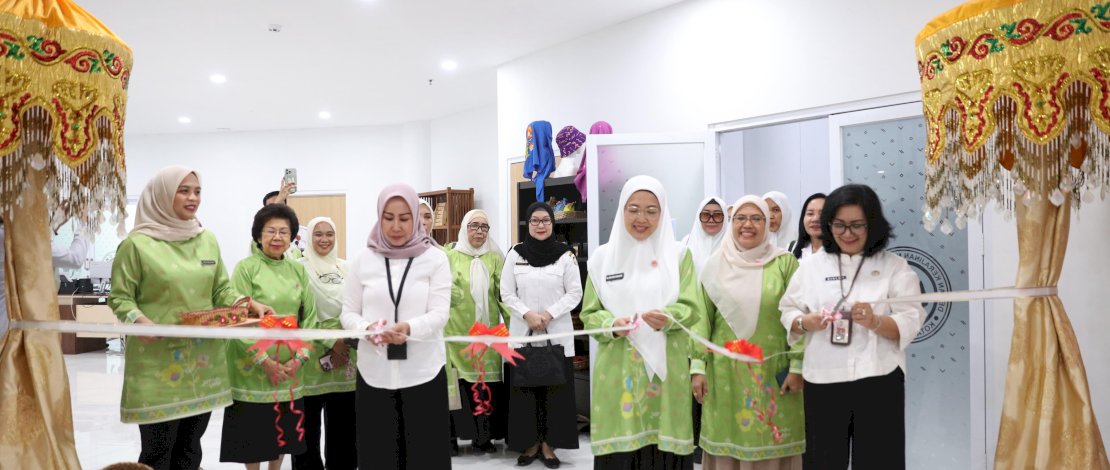 Dekranasda Makassar Buka Ruang Kreatif bagi Perajin Perempuan Lewat Pelatihan Menjahit