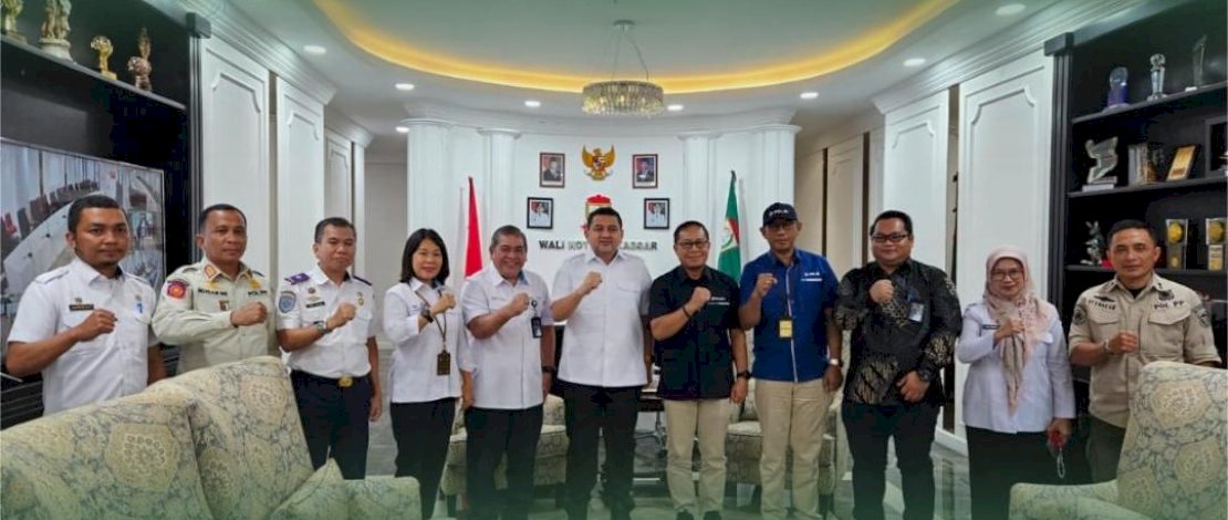 Sekretaris Satpol PP Makassar Hadiri Rapat Koordinasi Penataan Pedagang Asongan di Pelabuhan Soekarno Hatta
