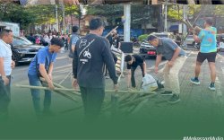 Satpol PP Makassar Bersama OPD Gelar Aksi Jum&rsquo;at Bersih di Kawasan Ikonik Pantai Losari