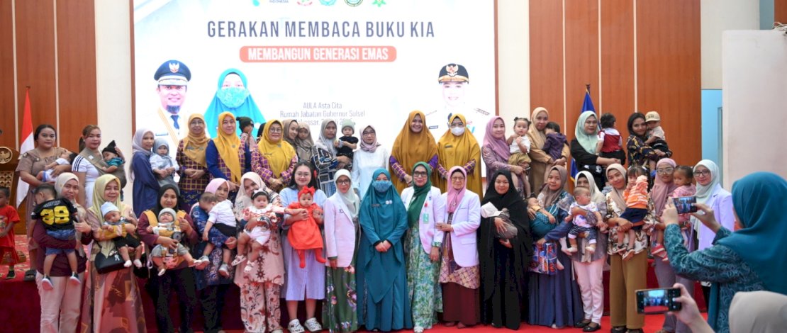 Tim Penggerak PKK Provinsi Sulsel berkolaborasi dengan Ikatan Dokter Anak Indonesia (IDAI) Cabang Sulsel menyelenggarakan kegiatan edukatif bertajuk Gerakan Membaca Buku Kesehatan Ibu dan Anak (KIA), Membangun Generasi Emas. Tim Penggerak PKK Provinsi Sulsel berkolaborasi dengan Ikatan Dokter Anak Indonesia (IDAI) Cabang Sulsel menyelenggarakan kegiatan edukatif bertajuk Gerakan Membaca Buku Kesehatan Ibu dan Anak (KIA), Membangun Generasi Emas.