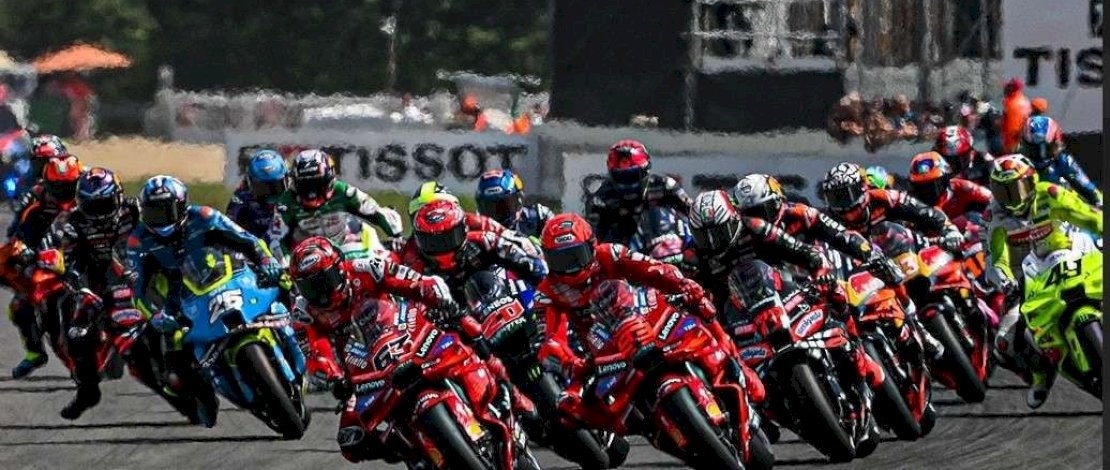 Para pembalap MotogP sedang memacu kendaraannya dalam sebuah balapan beberapa waktu lalu.
(Foto: Instagram @motogp)