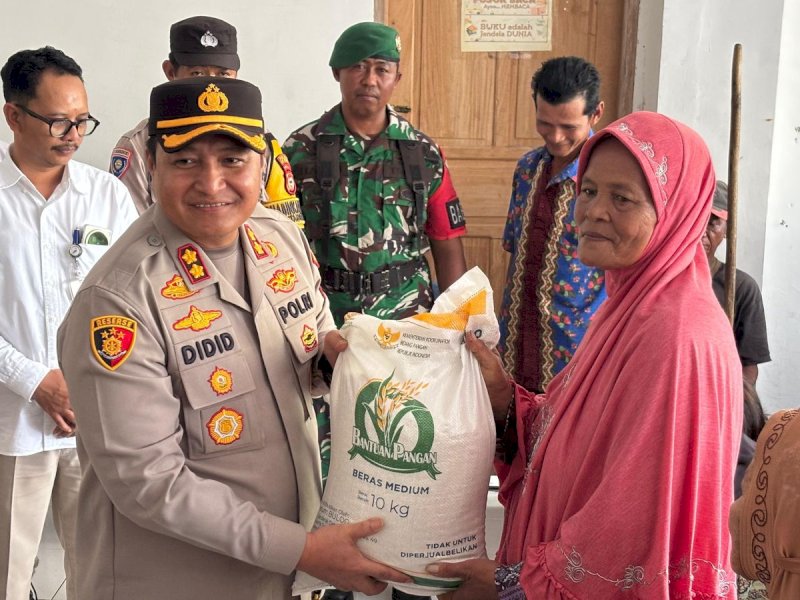 Pastikan Tepat Sasaran, Kapolres AKBP Didid Imawan Turun Langsung Kawal Distribusi Bantuan Pangan