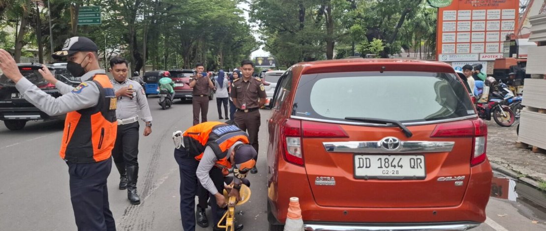 Dishub Makassar Tertibkan Parkir Liar, 14 Kendaraan Digembok di Dua Ruas Jalan