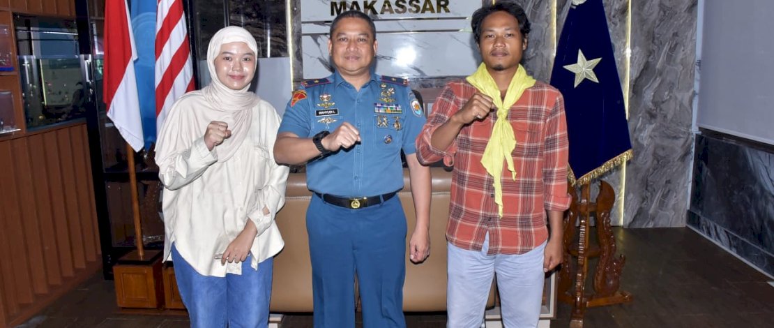 Danlantamal VI Makassar Brigjen TNI Wahyudi menerima audiensi Tim Ekspedisi Pelayaran Akademis III (EPA III) Korps Pencinta Alam (Korpala) Universitas Hasanuddin (Unhas) beserta rombongan,  di ruang kerja Danlantamal VI Mako Lantamal VI, Rabu, 30 Juli 2025.
