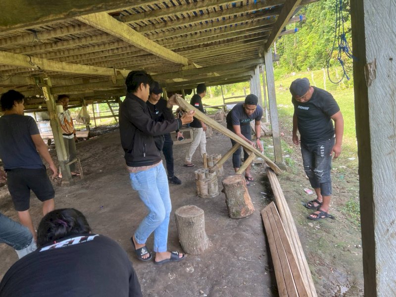 Polisi Tutup Arena Judi Sabung Ayam di Bone 