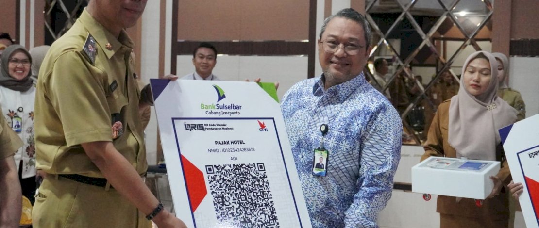 Tim Percepatan dan Perluasan Digitalisasi Daerah Kabupaten Jeneponto menggelar High Level Meeting yang dihadiri langsung Wakil Bupati Jeneponto, Islam Iskandar, di Aula Kalabbirang Rumah Jabatan Bupati Jeneponto, Senin, 11 Agustus 2025. Tim Percepatan dan Perluasan Digitalisasi Daerah Kabupaten Jeneponto menggelar High Level Meeting yang dihadiri langsung Wakil Bupati Jeneponto, Islam Iskandar, di Aula Kalabbirang Rumah Jabatan Bupati Jeneponto, Senin, 11 Agustus 2025.