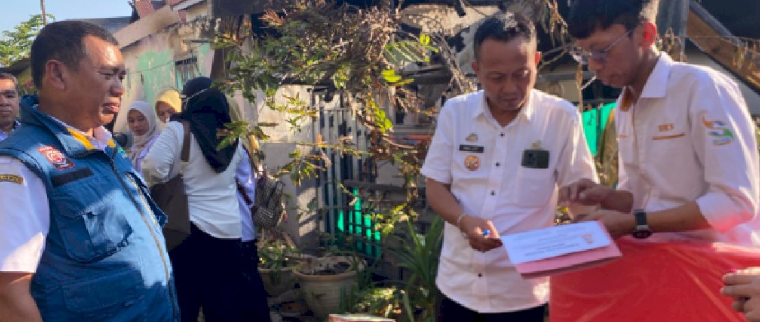 Dinsos Makassar Salurkan Bantuan untuk Korban Kebakaran di Jalan Tidung Enam