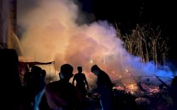 Rumah Panggung di Bone Terbakar, Kerugian Ditaksir Puluhan Juta Rupiah
