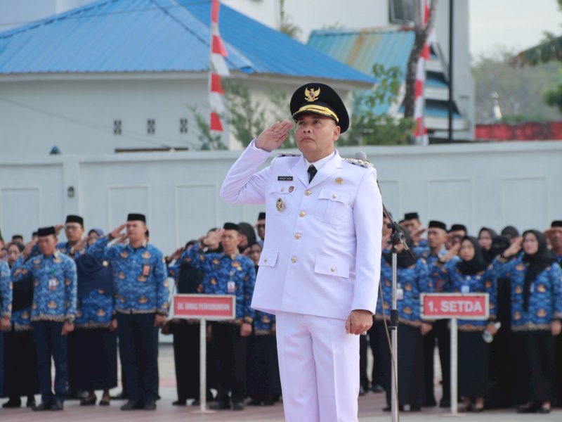 Khidmat! Upacara HUT ke-80 RI di Takalar, Wabup Hengky Yasin Ajak Satukan Tekad Menuju Indonesia Emas 2045