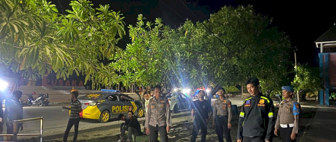 Polres Kepulauan Selayar meningkatkan kewaspadaan dengan melaksanakan patroli dalam rangka Kegiatan Rutin Yang Ditingkatkan (KRYD) pada Rabu dini hari, 20 Agustus 2025.