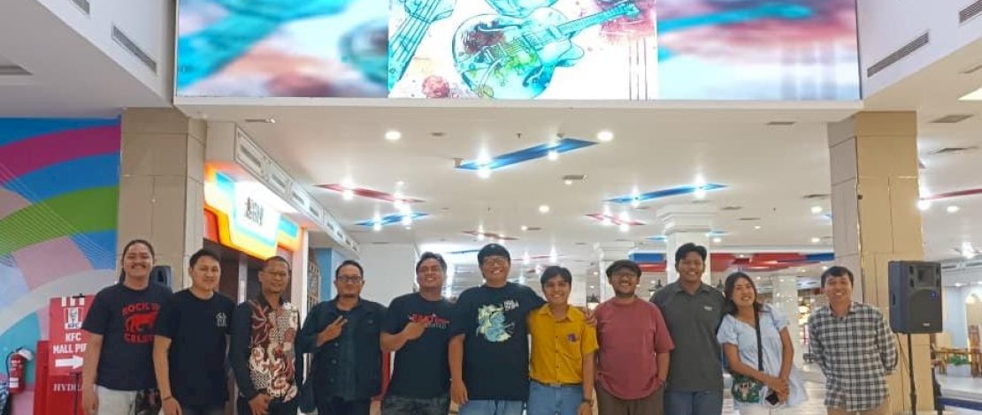 Fakultas Ilmu Sosial dan Ilmu Politik Universitas Pejuang Republik Indonesia (UPRI) Makassar kembali menghadirkan diskusi akademik yang unik dengan mengangkat relasi antara musik dan ilmu komunikasi.