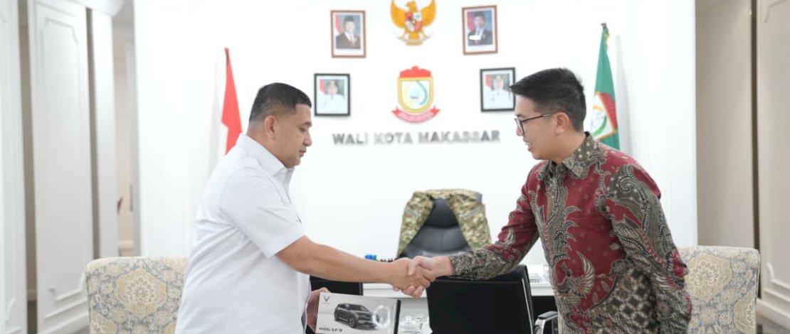 Makassar Menuju Kota Transportasi Hijau: 200 Taksi Listrik Siap Mengaspal, Wali Kota Tekankan Pemberdayaan Lokal Makassar Menuju Kota Transportasi Hijau: 200 Taksi Listrik Siap Mengaspal, Wali Kota Tekankan Pemberdayaan Lokal