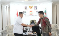 Makassar Menuju Kota Transportasi Hijau: 200 Taksi Listrik Siap Mengaspal, Wali Kota Tekankan Pemberdayaan Lokal